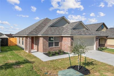 1204 High Street, House other with 3 bedrooms, 2 bathrooms and null parking in Navasota TX | Image 2