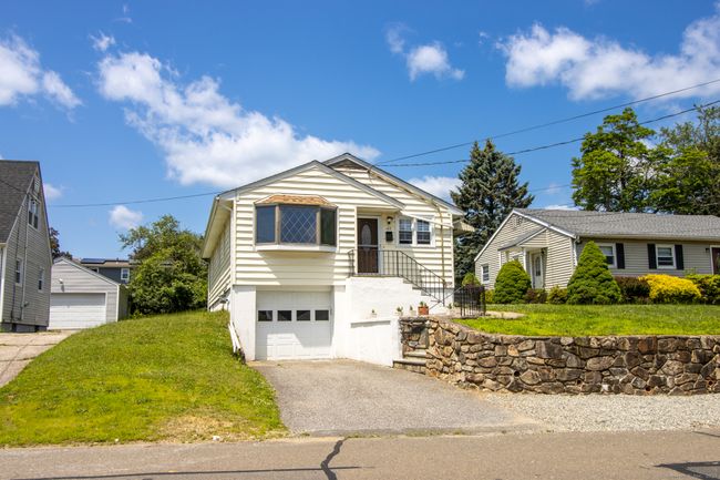 107 Travis Dr, House other with 3 bedrooms, 1 bathrooms and null parking in Bridgeport CT | Image 20