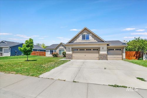 740 Sw Portal St, Mountain Home, ID, 83647-5163 | Card Image