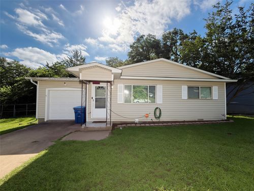 1200 Park Dr, Denison, TX, 75020-1233 | Card Image