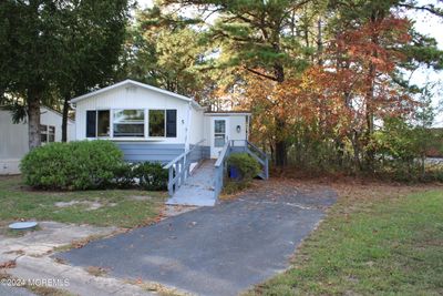 5 Eagle Court, Home with 2 bedrooms, 1 bathrooms and 1 parking in Whiting NJ | Image 1