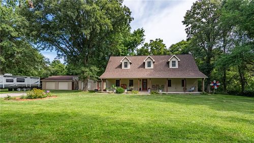 10556 Sheets Rd, Oakley, IL, 62501-7024 | Card Image