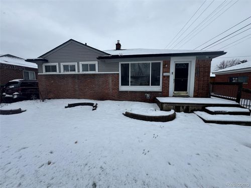 26301 Fernwood St, Roseville, MI, 48066-4983 | Card Image