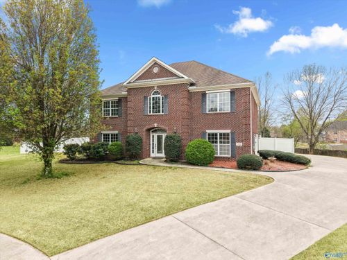114 Berry Hill Dr, New Market, AL, 35761-7603 | Card Image