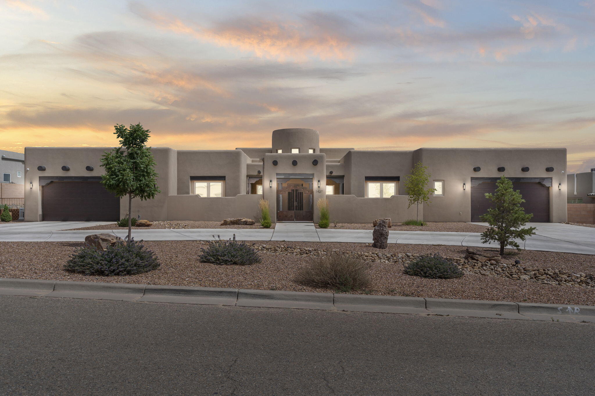 20th Ave, Rio Rancho, NM 87124