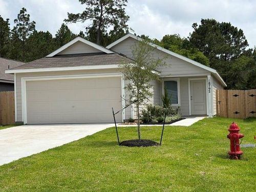 18792 Loom Dr, Conroe, TX, 77306-7832 | Card Image