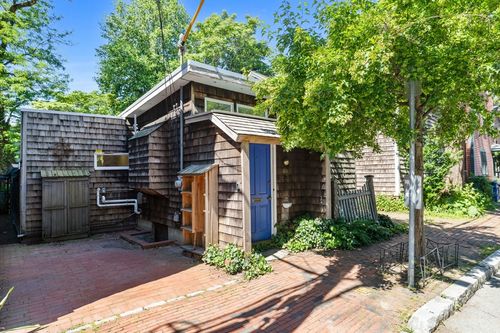 410 Franklin St, Cambridge, MA, 02139-3114 | Card Image