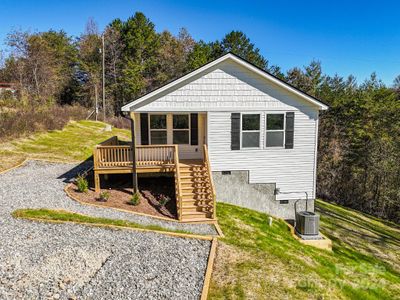 13 Ruff Road, House other with 3 bedrooms, 2 bathrooms and null parking in Leicester NC | Image 3