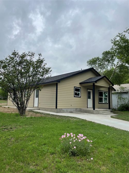 2515 Vine St, Brownwood, TX, 76801-4943 | Card Image