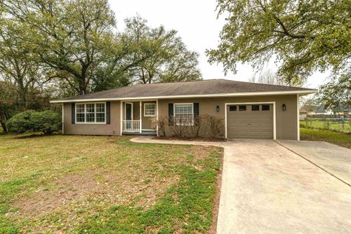 895 Morning Glory Dr, Bridge City, TX, 77611-2507 | Card Image