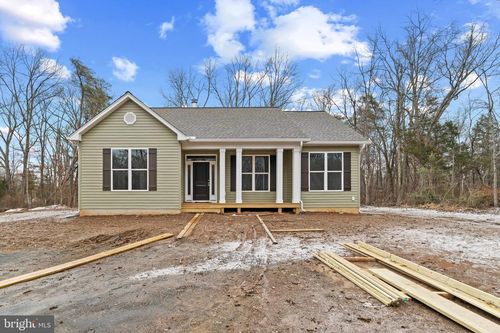 6735 Beverly Rd, Broad Run, VA, 20137-2227 | Card Image