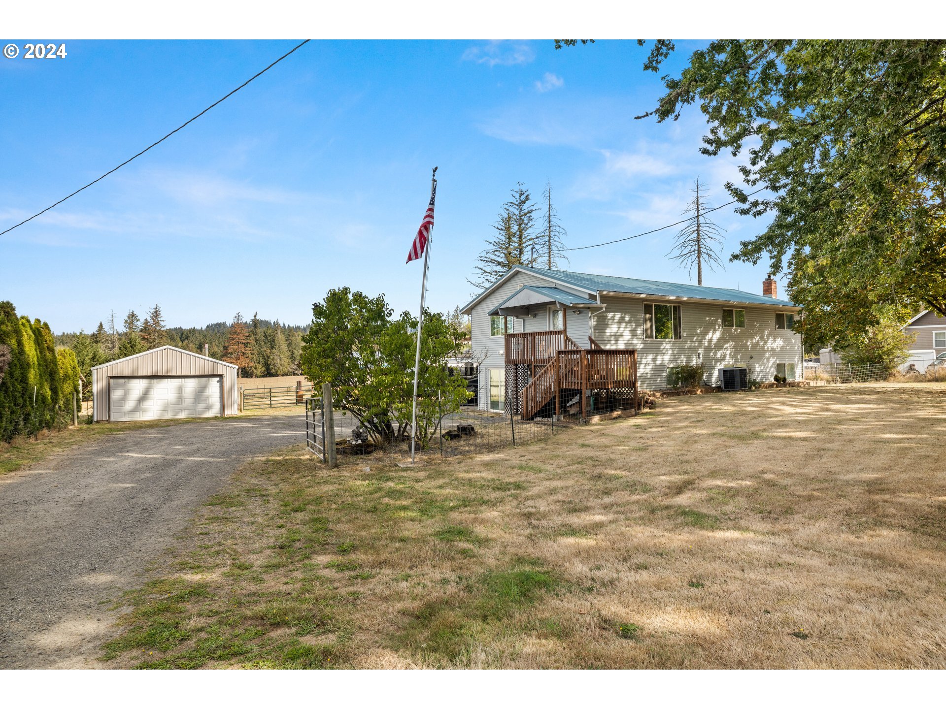 Highway 211 , Colton, OR 97017