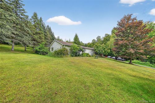 1758 Ulster Heights Rd, Ellenville, NY, 12428-5706 | Card Image