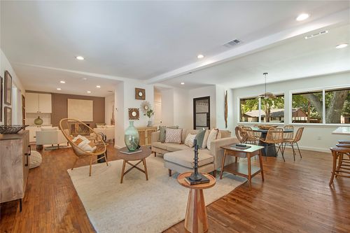 2525 Springhill Dr, Dallas, TX, 75228-4108 | Card Image