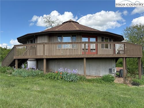 236 Toms Knob Rd, Sparta, NC, 28675-8006 | Card Image