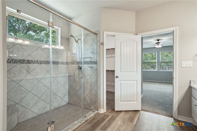 4049 Hickory Forrest Dr, Home with 3 bedrooms, 3 bathrooms and null parking in Seguin TX | Image 20