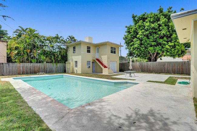 4340 Pine Tree Dr, House other with 5 bedrooms, 5 bathrooms and null parking in Miami Beach FL | Image 23