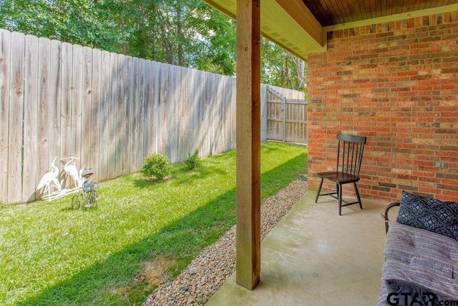 1216 Cobblestone Ct, House other with 3 bedrooms, 2 bathrooms and null parking in Carthage TX | Image 32