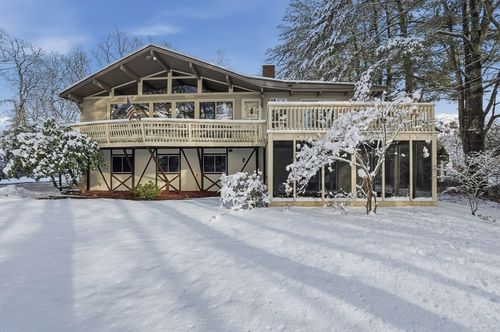 6 Jessie Ln, Berkley, MA, 02779-2212 | Card Image