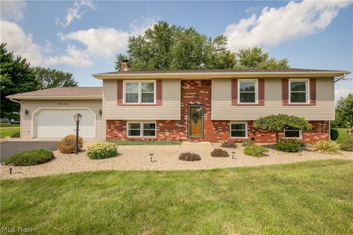 4319 Ridge Rd, Cortland, OH, 44410-9728 | Card Image