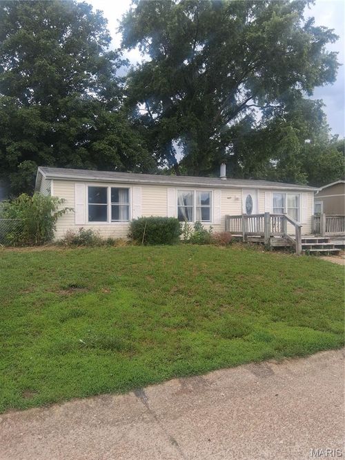 4671 Chinkapin Ln, High Ridge, MO, 63049-1863 | Card Image