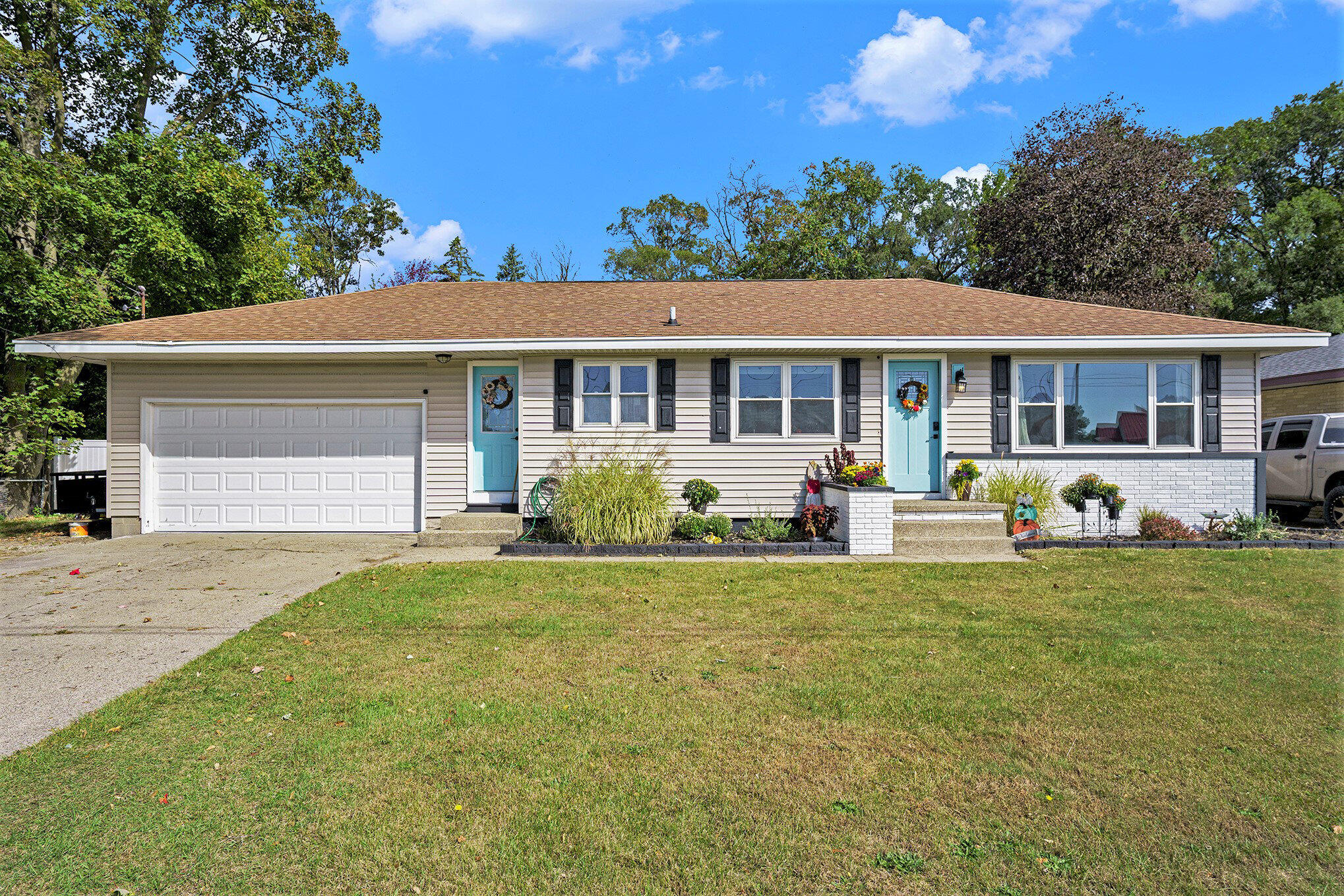 Evanston Ave, Muskegon, MI 49442