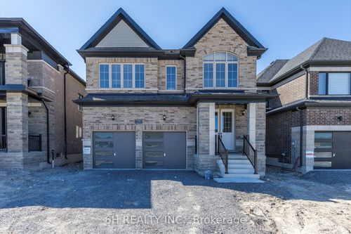 329 O'Toole Crescent, Selwyn, ON, K9K0J4 | Card Image