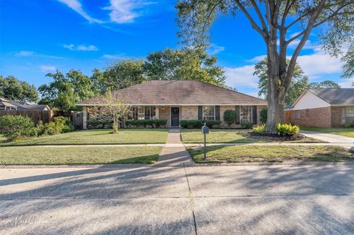 7617 Tampa Way, Shreveport, LA, 71105-5406 | Card Image