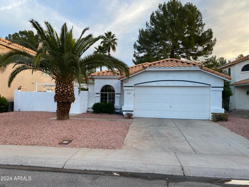 1563 S Pennington Dr, Chandler, AZ, 85286-6834 | Card Image