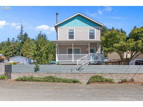 1296 Dakota St, CoosBay, OR, 97420 | Card Image