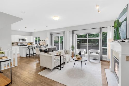 5-3363 Rosemary Heights Cres, Surrey, BC, V3Z0X8 | Card Image