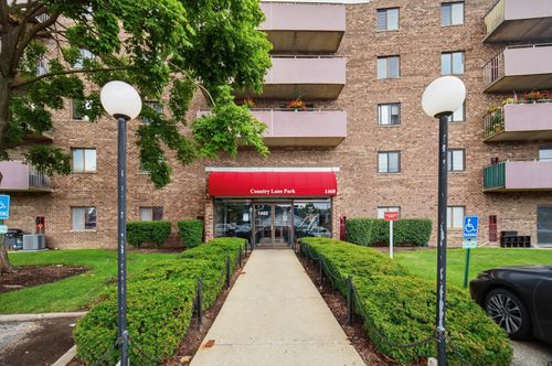 311-1460 Fairlane Dr, Schaumburg, IL, 60193-3530 | Card Image
