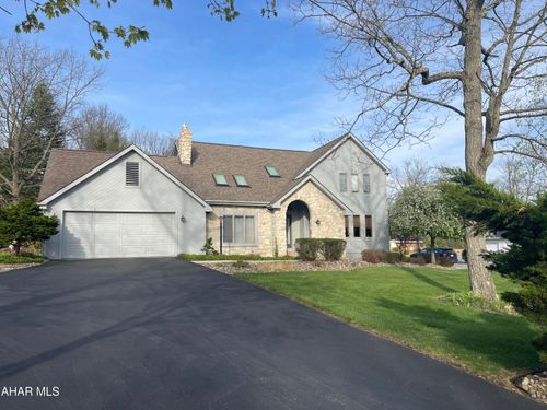 174 Sylvan Oakes Dr, Hollidaysburg, PA, 16648-2902 | Card Image