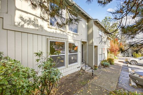 311 Glenn St, Ashland, OR, 97520-1716 | Card Image