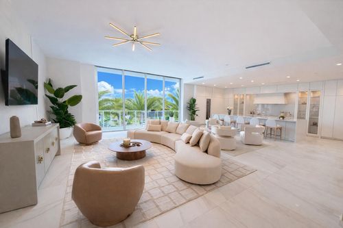ph907-220 Se Mizner Blvd, Boca Raton, FL, 33432-5212 | Card Image