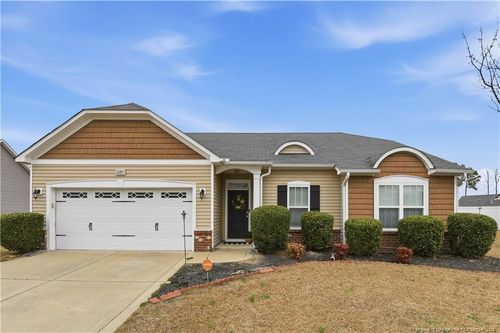 601 Collinwood Dr, Raeford, NC, 28376-8935 | Card Image