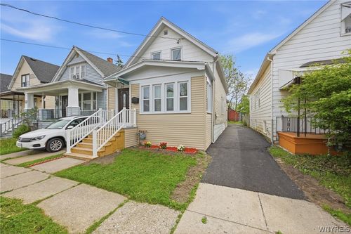 53 Roslyn St, Buffalo, NY, 14211-1823 | Card Image