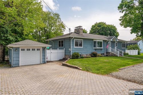 83 Vine Ave, West Milford, NJ, 07480-1963 | Card Image