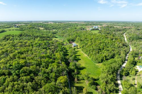 31500 Echo Valley Trl, Cannon Falls, MN, 55009-4289 | Card Image