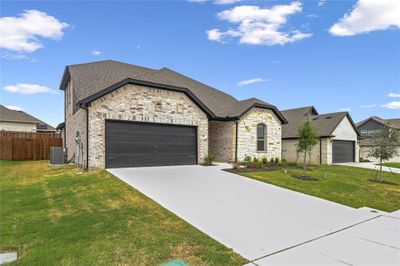 310 Ranch Road, House other with 5 bedrooms, 3 bathrooms and null parking in Justin TX | Image 2