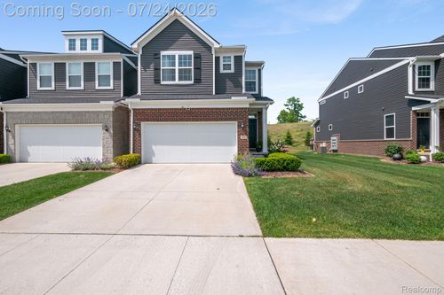5-4691 Broomfield Way, Lake Orion, MI, 48359-1955 | Card Image