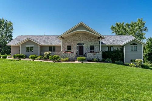7887 Canterbury Ridge, South Beloit, IL, 61080 | Card Image