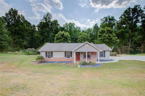 2968 Sky Lake Cir, Gainesville, GA, 30506-2265 | Card Image