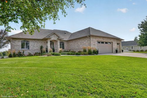 3024 Pendleton Drive, Cedar Falls, IA, 50613 | Card Image