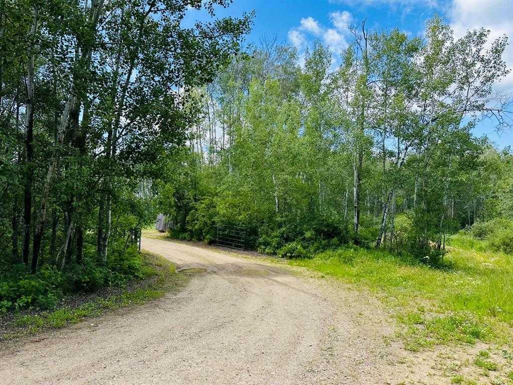 Land in Lac Des Iles 5
