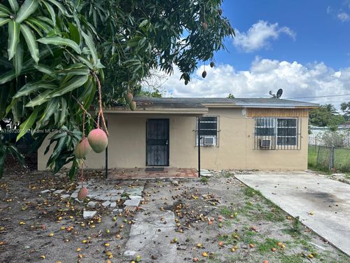 18020 Nw 2nd Pl, Miami Gardens, FL, 33169-4308 | Card Image