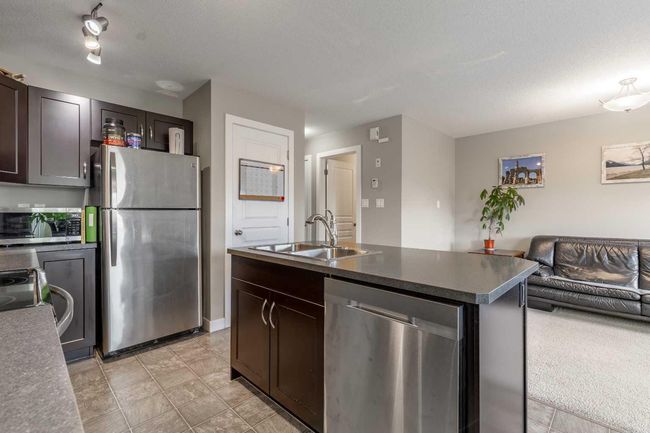 8 - 205 Silkstone Rd W, Townhouse with 3 bedrooms, 2 bathrooms and 2 parking in Lethbridge AB | Image 15