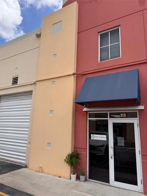 unit-313-6020 Nw 99th Ave, Doral, FL, 33178-2728 | Card Image