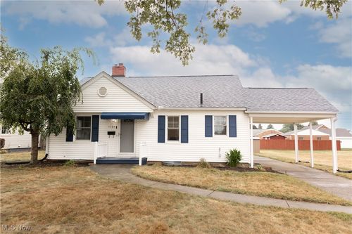 1150 Manor Ave Sw, Canton, OH, 44710-1224 | Card Image