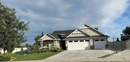 319 Sunderland St, Caldwell, ID, 83605-5495 | Card Image